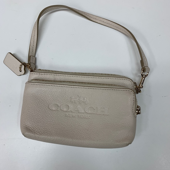 Coach Handbags - COACH White Wristlet